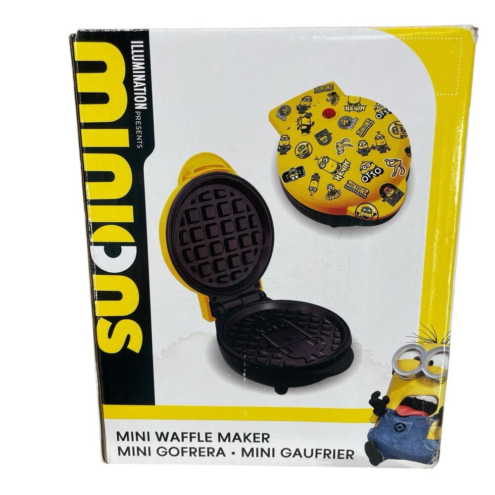 NEW Minions Mini Waffle Maker Uncanny Brands Minions Kevin M